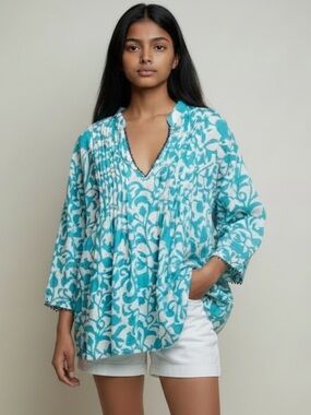 ROBERTA ROLLER RABBIT Blouse Pin Tuck Beaded Turquoise White Lightweight Medium